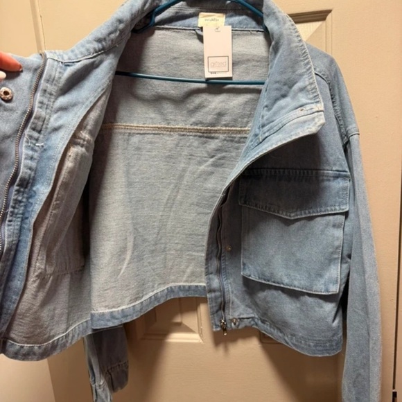 Universal Thread Light Blue Jean Jacket - Picture 5 of 5